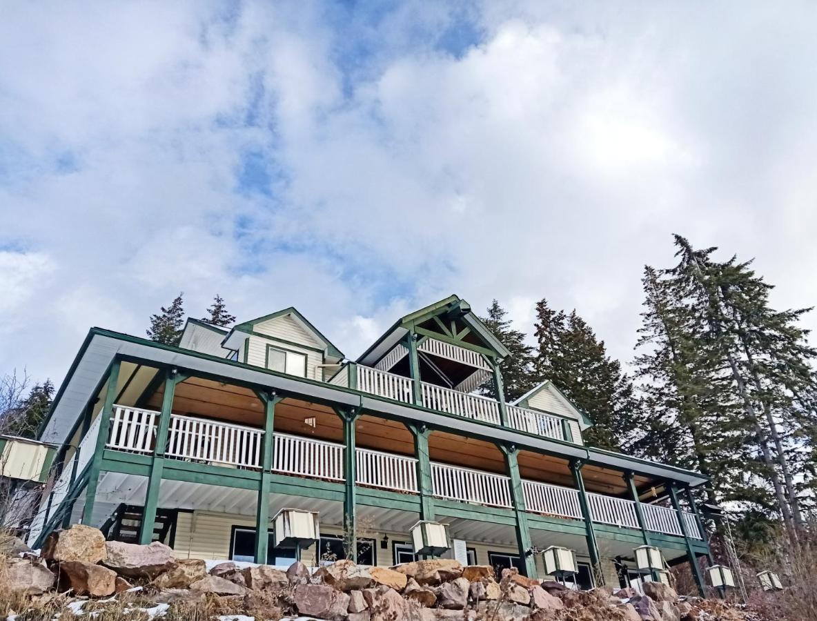 2Mins To Town, Ac & Sauna, Self Check-In, Full Kitchen, Free Laundry & Parking, Family Pet Friendly, Comfortably Sleeps Up To 10 Golden Exteriér fotografie