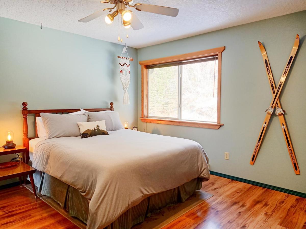 2Mins To Town, Ac & Sauna, Self Check-In, Full Kitchen, Free Laundry & Parking, Family Pet Friendly, Comfortably Sleeps Up To 10 Golden Exteriér fotografie