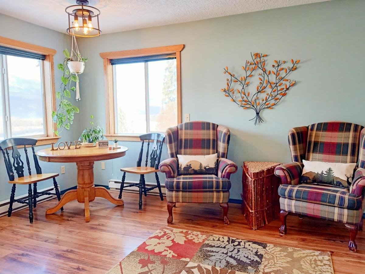2Mins To Town, Ac & Sauna, Self Check-In, Full Kitchen, Free Laundry & Parking, Family Pet Friendly, Comfortably Sleeps Up To 10 Golden Exteriér fotografie