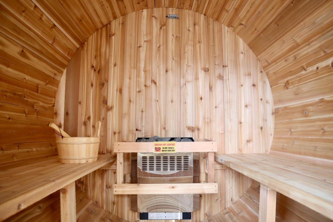2Mins To Town, Ac & Sauna, Self Check-In, Full Kitchen, Free Laundry & Parking, Family Pet Friendly, Comfortably Sleeps Up To 10 Golden Exteriér fotografie