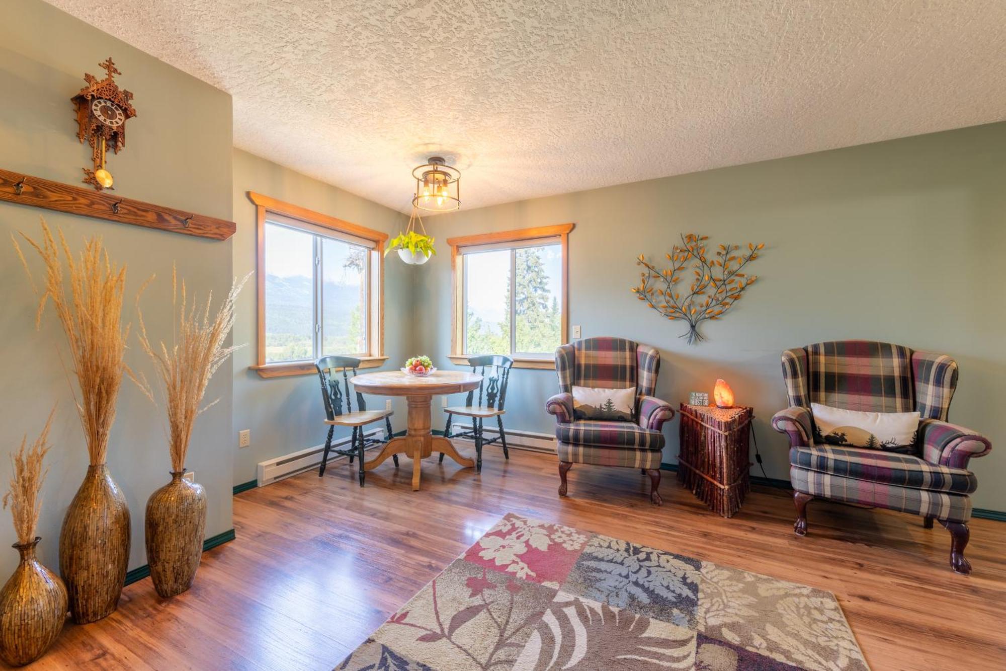 2Mins To Town, Ac & Sauna, Self Check-In, Full Kitchen, Free Laundry & Parking, Family Pet Friendly, Comfortably Sleeps Up To 10 Golden Exteriér fotografie