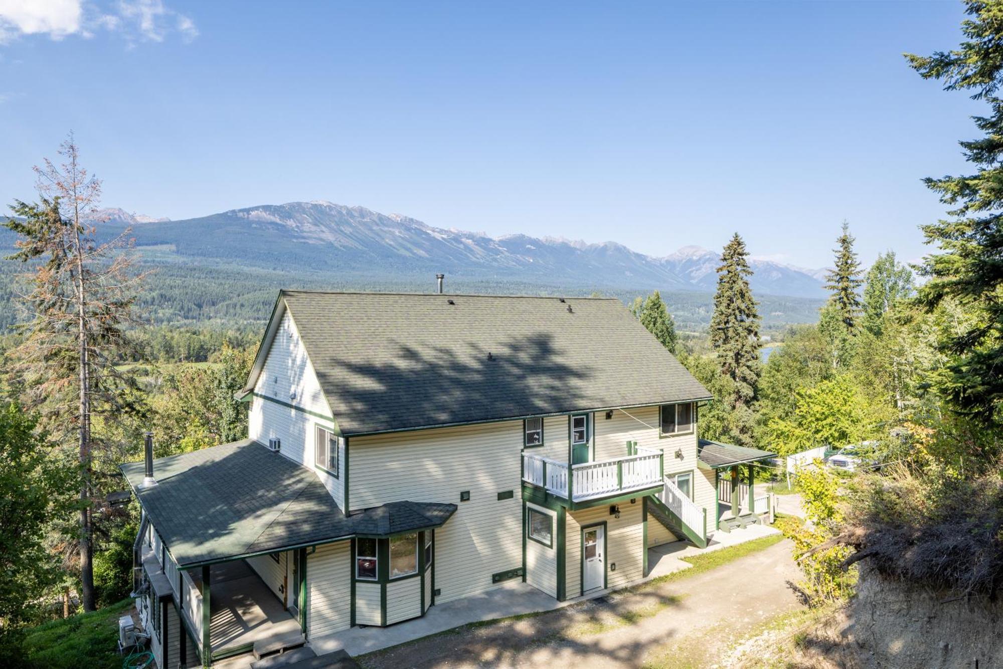 2Mins To Town, Ac & Sauna, Self Check-In, Full Kitchen, Free Laundry & Parking, Family Pet Friendly, Comfortably Sleeps Up To 10 Golden Exteriér fotografie